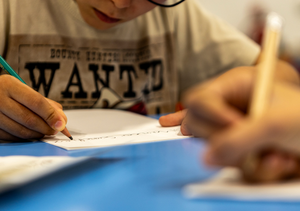 Lectores. Las palabras nacen: inventar sin barrotes